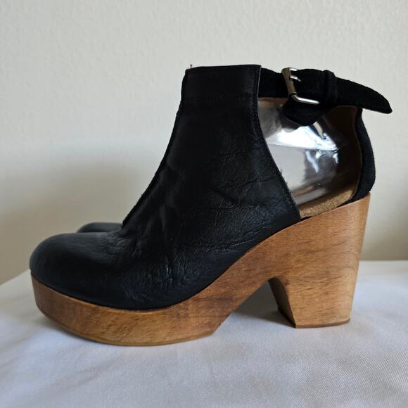 Free People Amber Orchard Clog Black Leather Suede Size 40 US 9.5 Booty Sandals - Picture 3 of 9